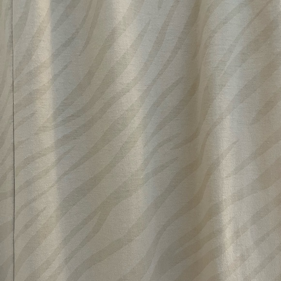 𝅺SMASH + Tess- Street to Chic Skirt In Sahara Tiger - Picture 3 of 3